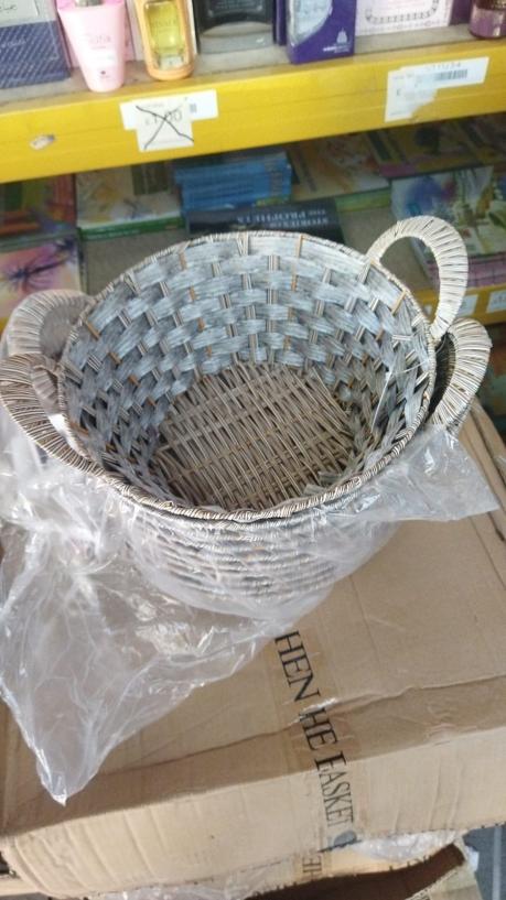 Fancy Gift Basket Round Shape